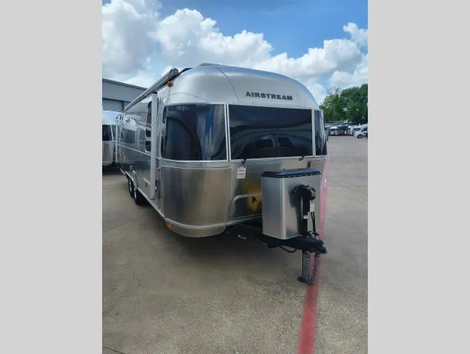 2023 Airstream Globetrotter 27FB Twin - Photo 2