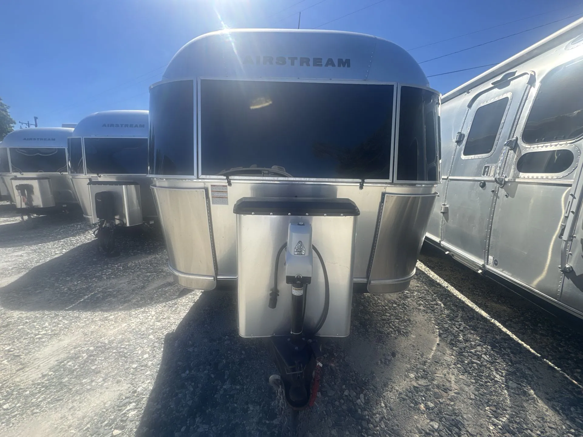 2019 Airstream International Serenity 30RB TWIN - Photo 2