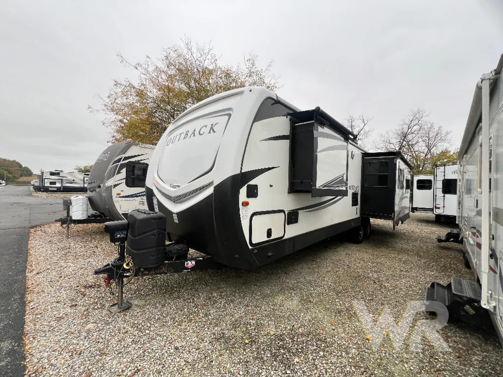2017 Keystone Outback 298RE, Photos photo 4