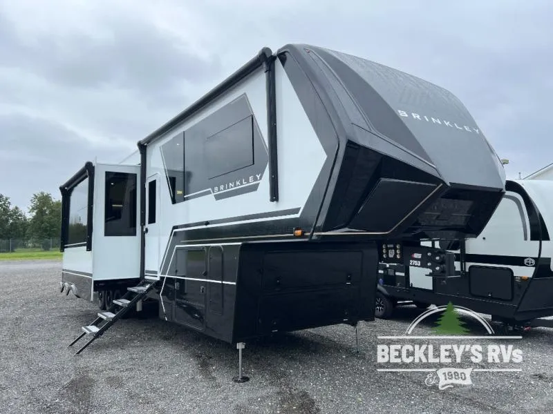 2026 Brinkley Model G 3970 - Photo 2