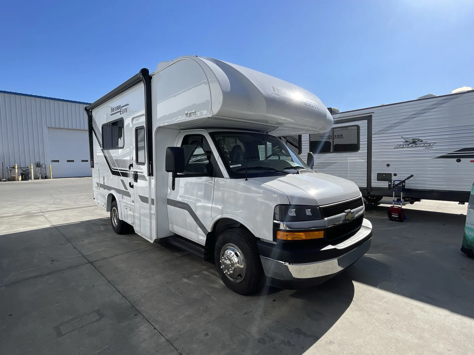 2027 Thor Motor Coach Freedom Elite 19HX - Photo 2