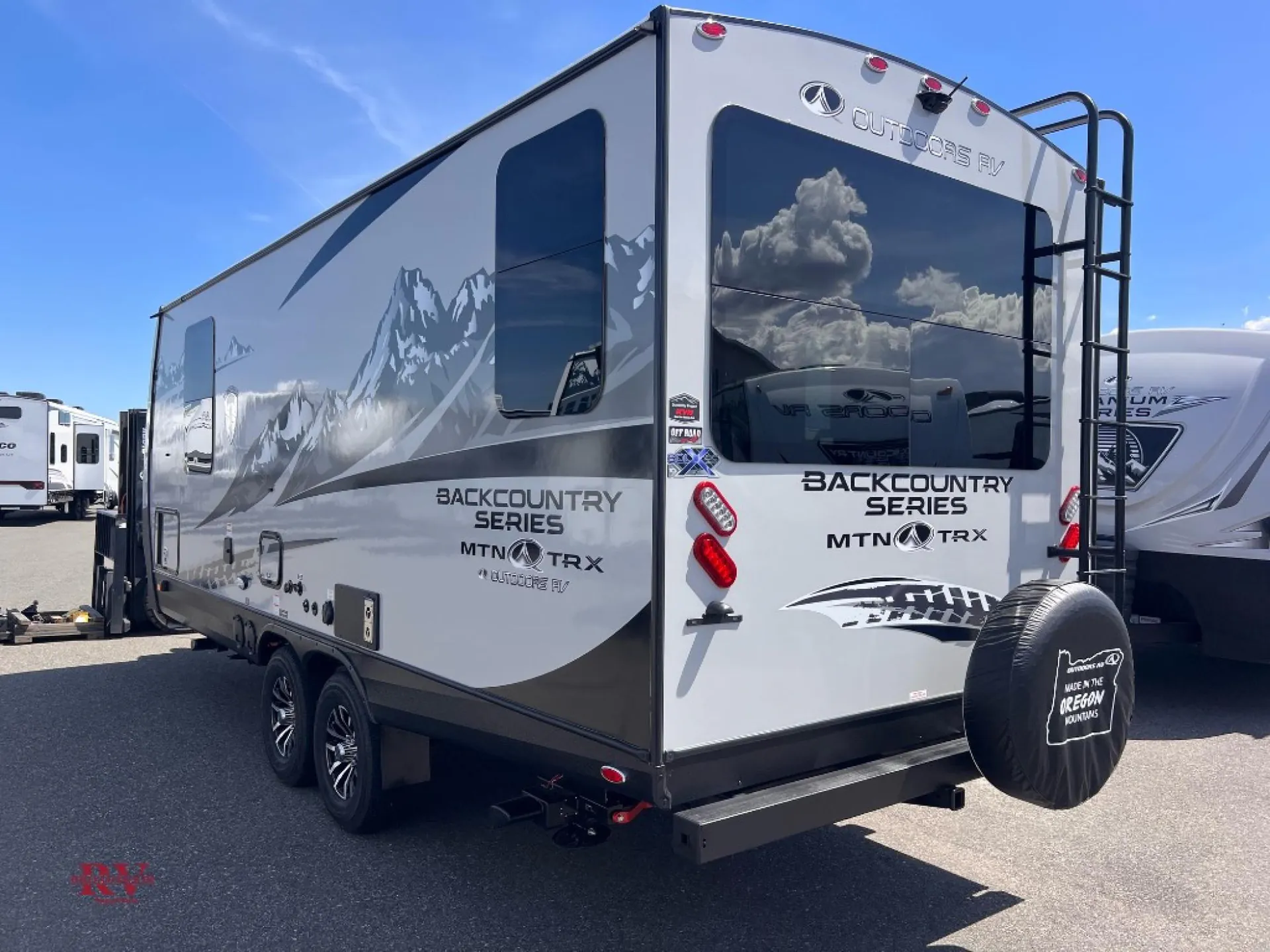 2026 Outdoors RV Back Country Series MTN TRX Titanium Series 21BD - Photo 4