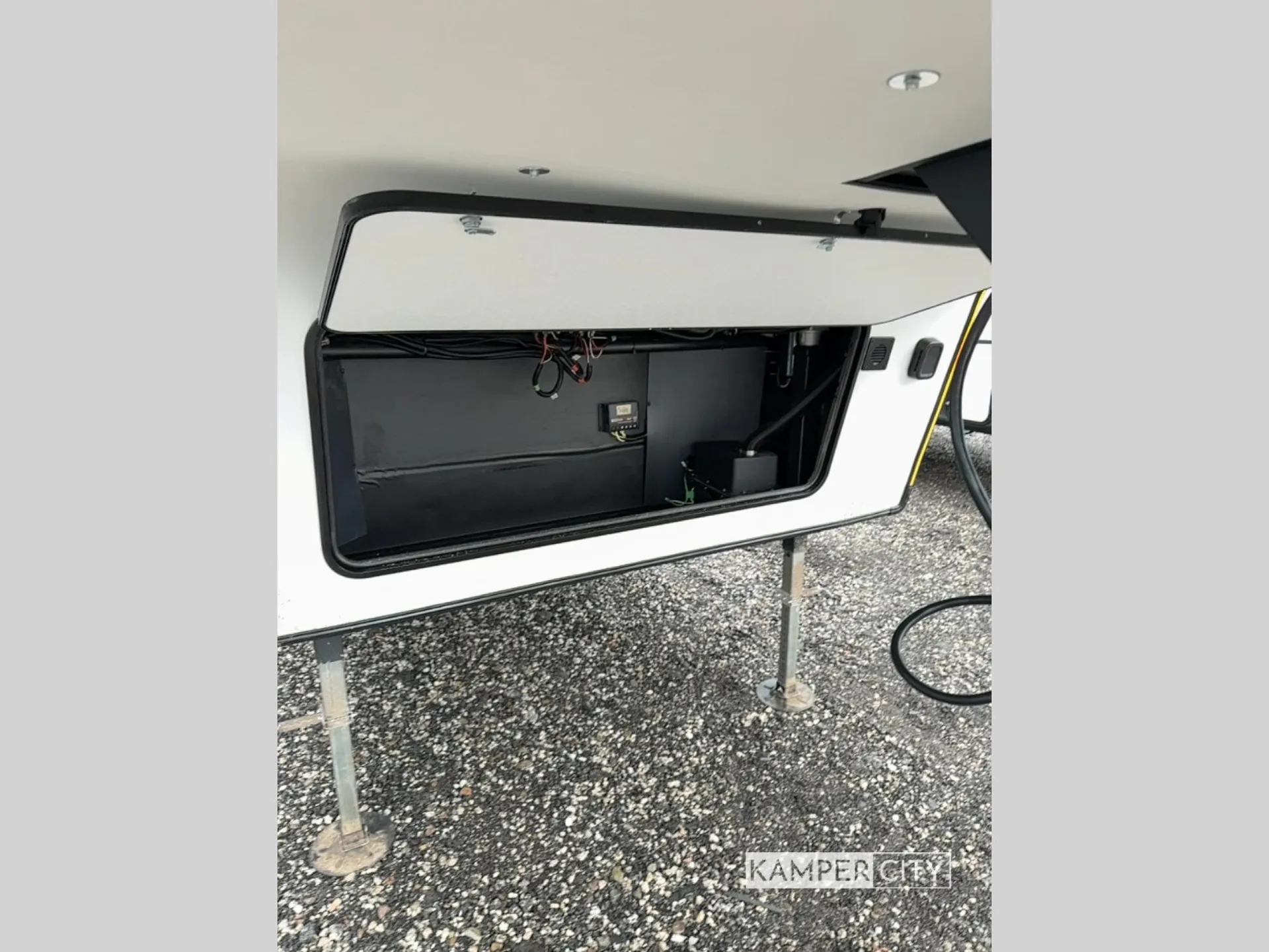 2026 Shasta RVs Phoenix Lite 30BH - Photo 3