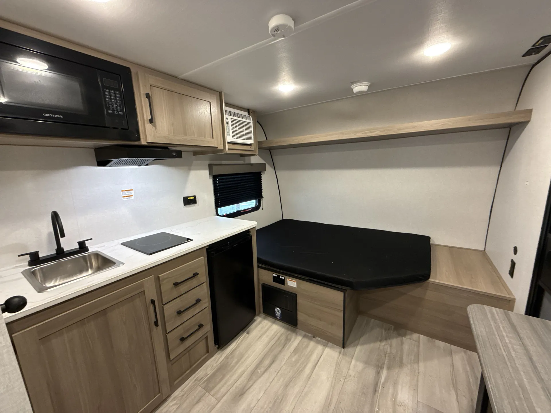 2026 Keystone Coleman 13R — living area main