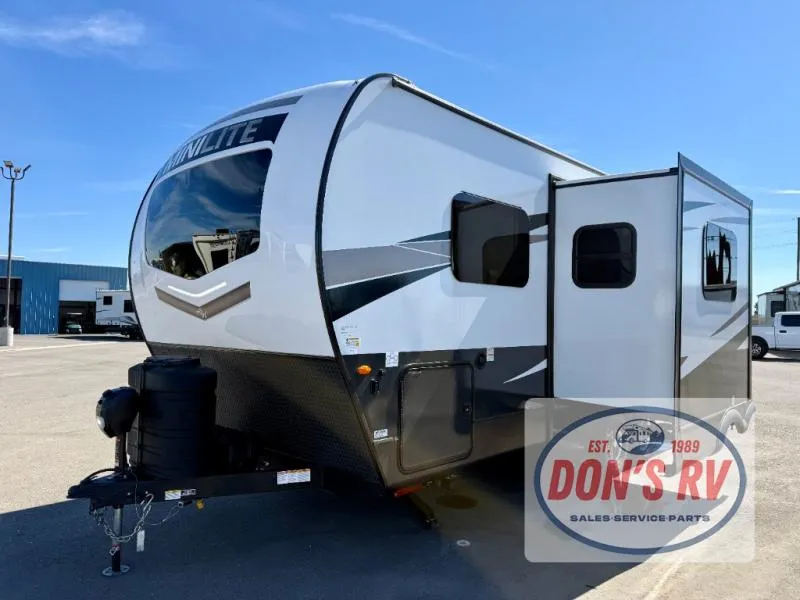 2025 Forest River Rockwood Mini Lite 2205S - Photo 2