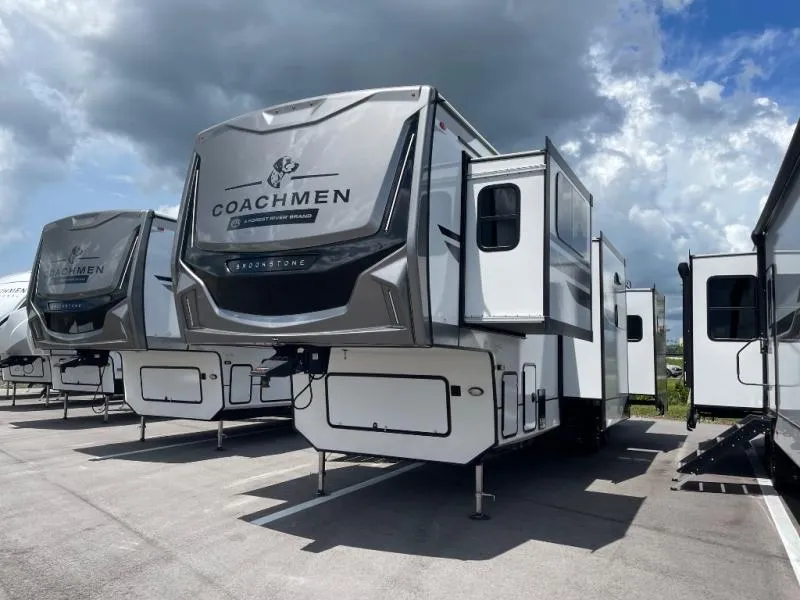 2026 Coachmen Brookstone 370RLLO - Photo 4