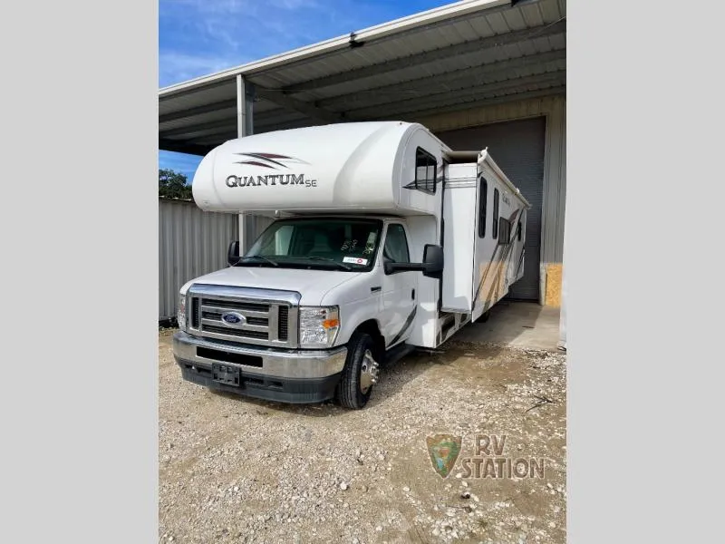 2023 Thor Motor Coach Quantum Used    SE31 - Main photo