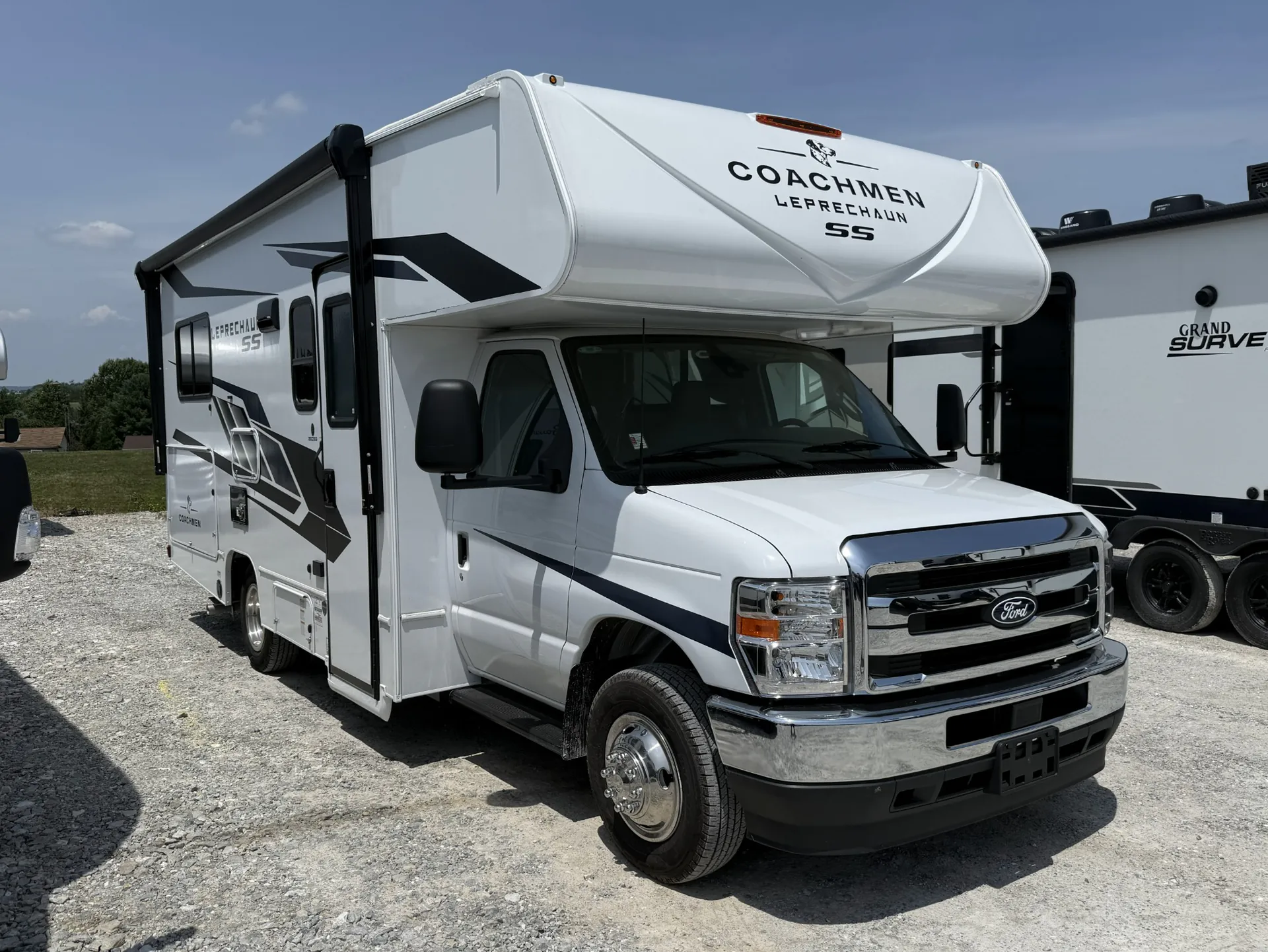 2026 Coachmen Leprechaun 210QSS - Photo 2