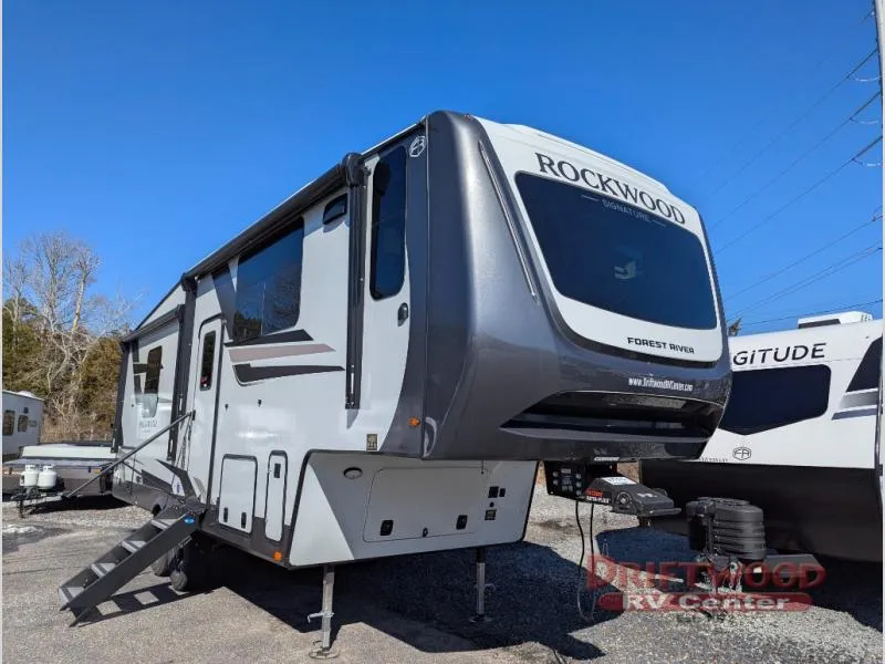2026 Forest River Rockwood Signature 290SFK - Photo 2