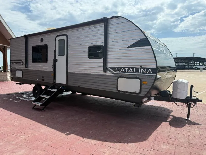 2024 Coachmen Catalina Summit Series 8 261BH - Photo 2