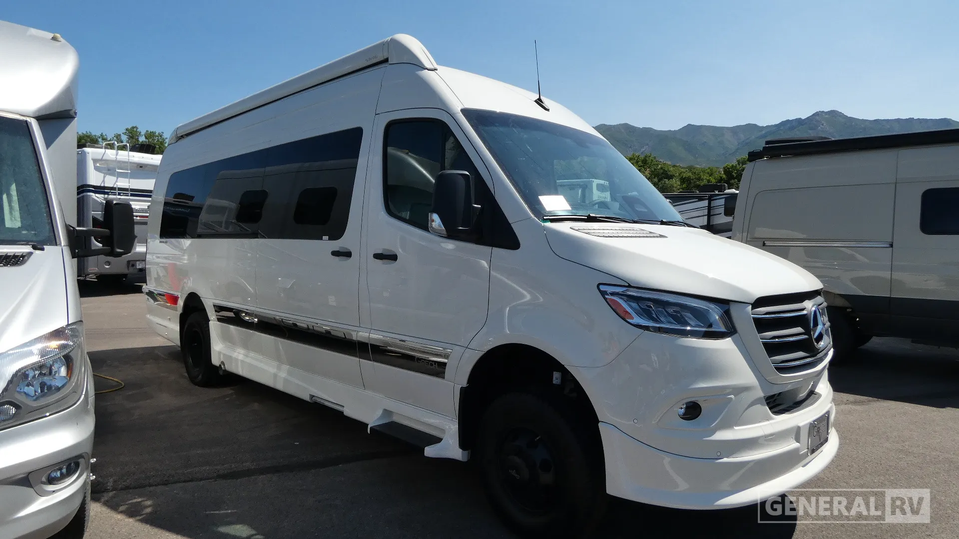2027 Grech Motors Strada-ion Tour AWD - Photo 2