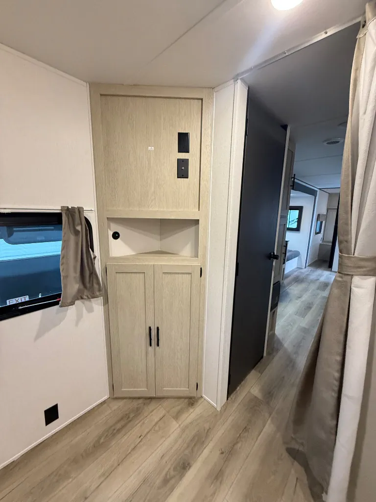 2026 Shasta RVs i-5 Edition 530BQB, Photos photo 17