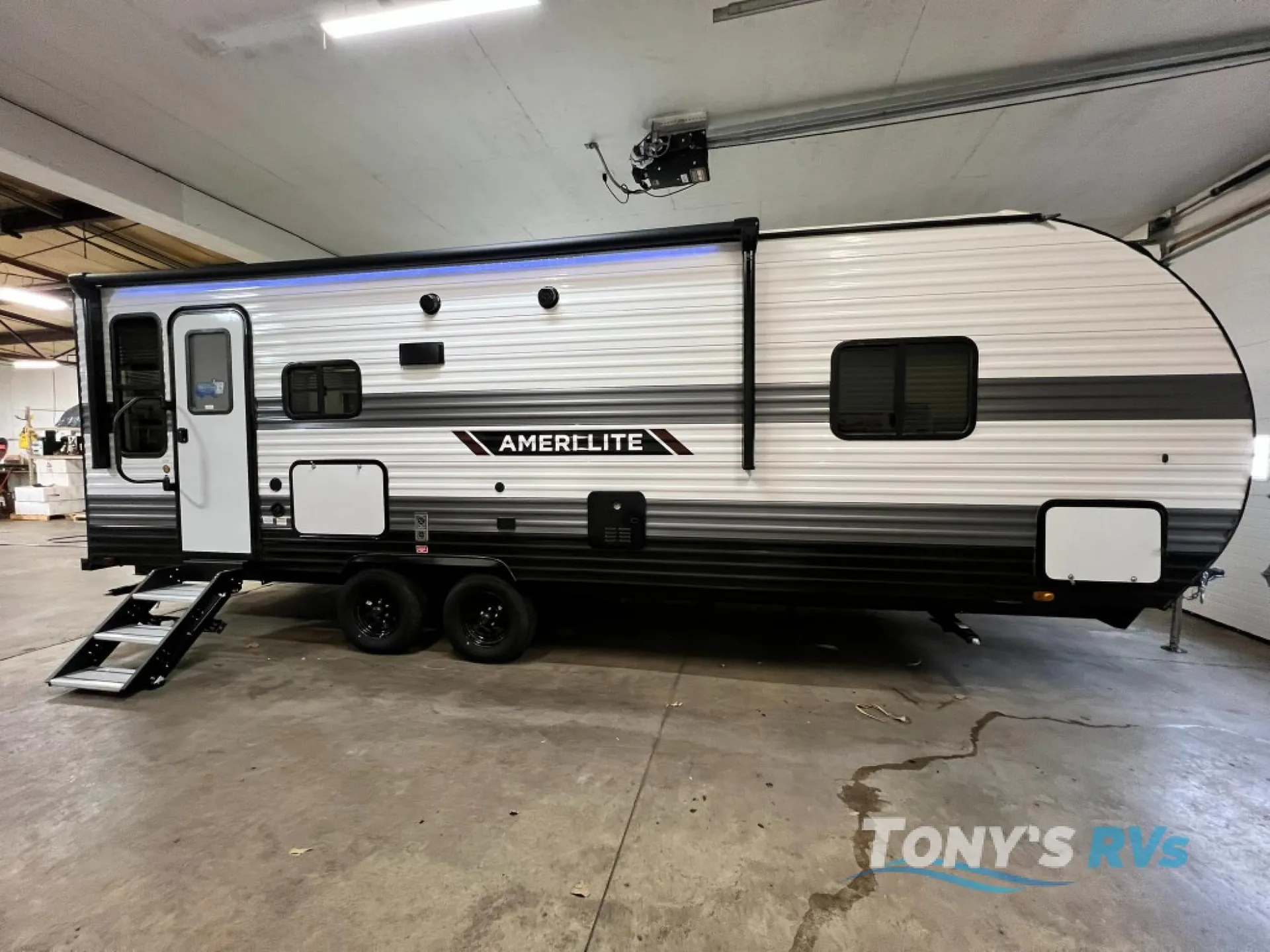 2025 Gulf Stream RV Ameri-Lite Ultra Lite 24RLS - Photo 2