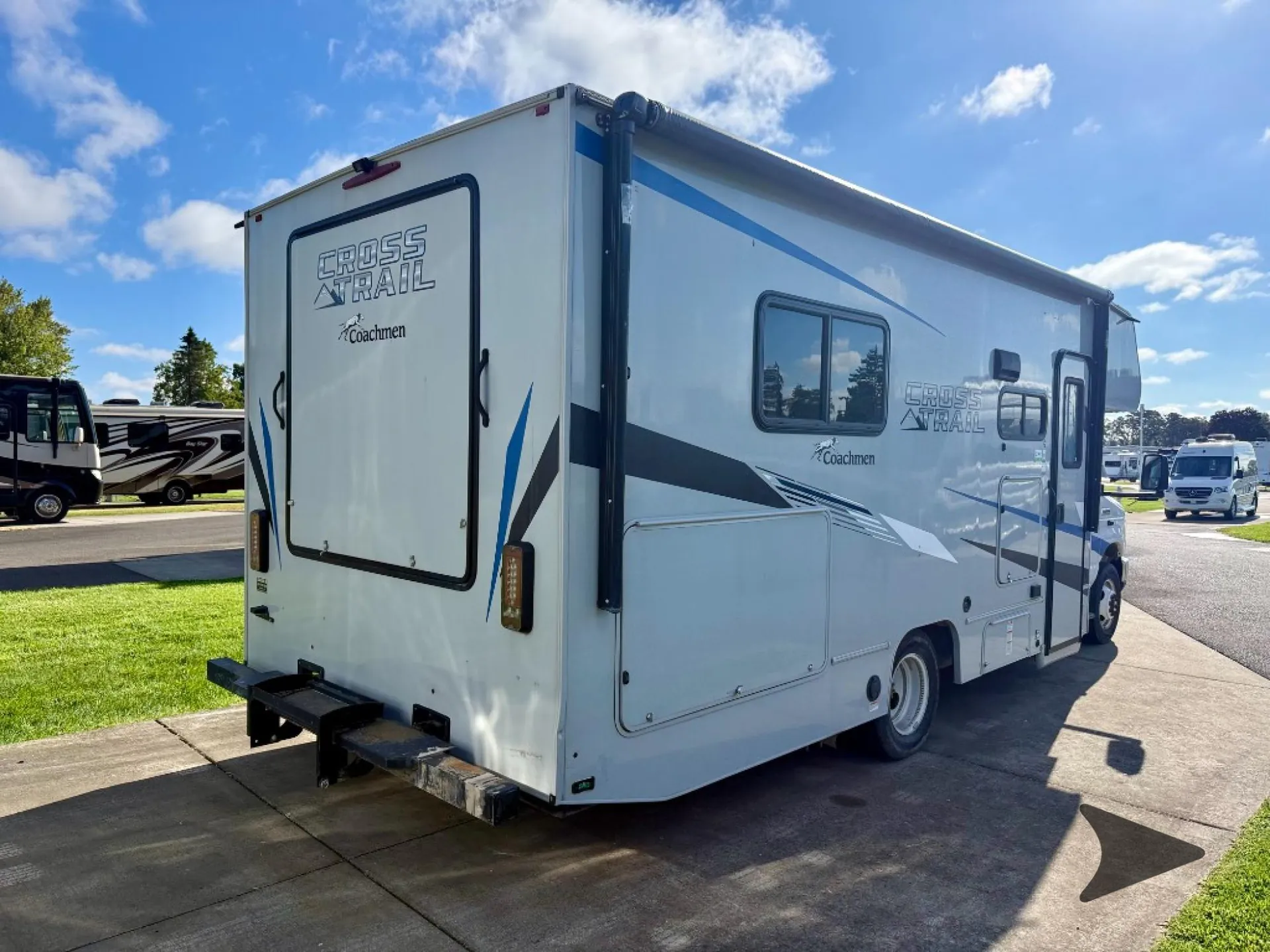 2022 Coachmen Cross Trail 22XG - Photo 3
