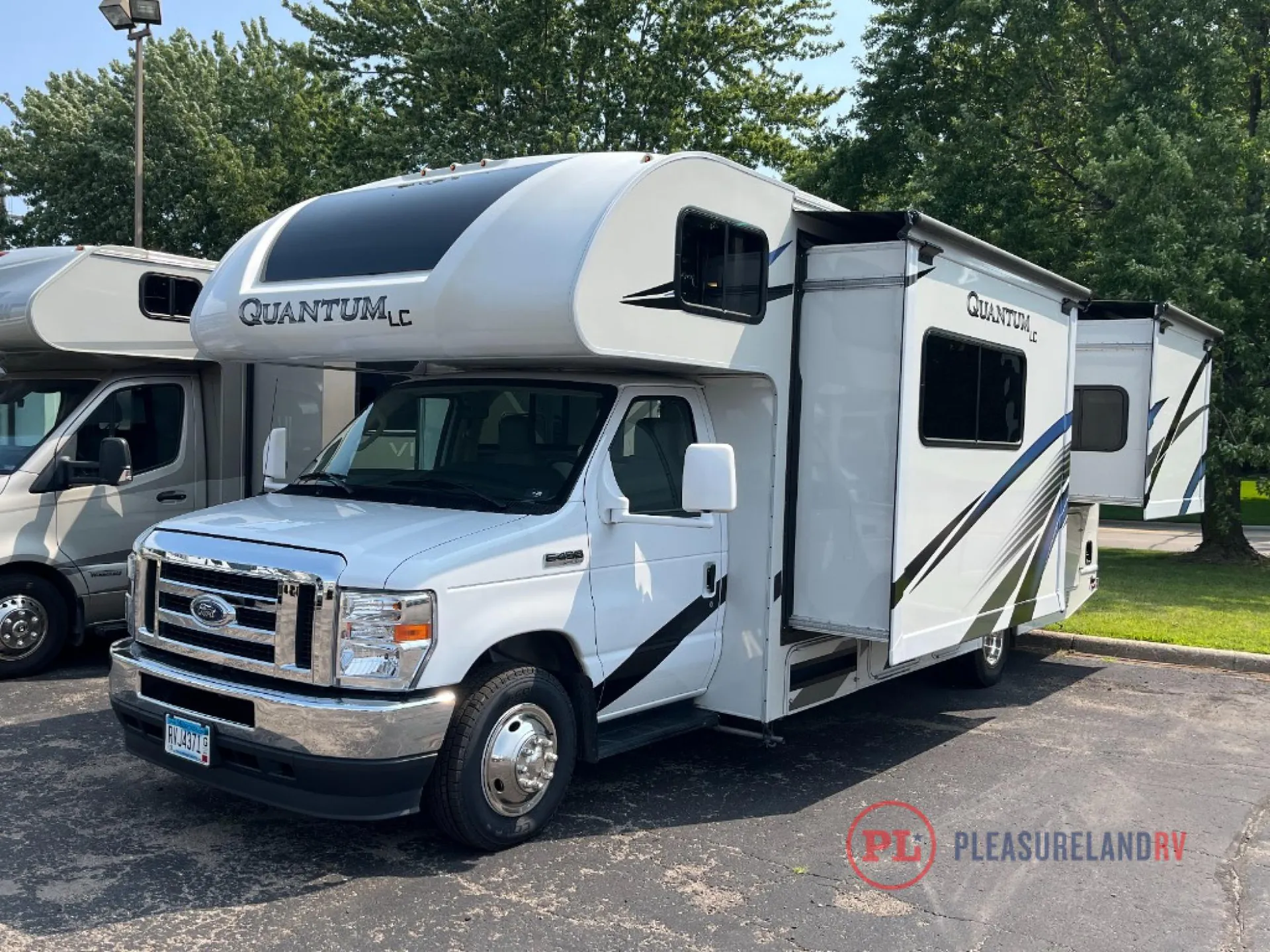 2023 Thor Motor Coach Quantum LC LC26 - Photo 3