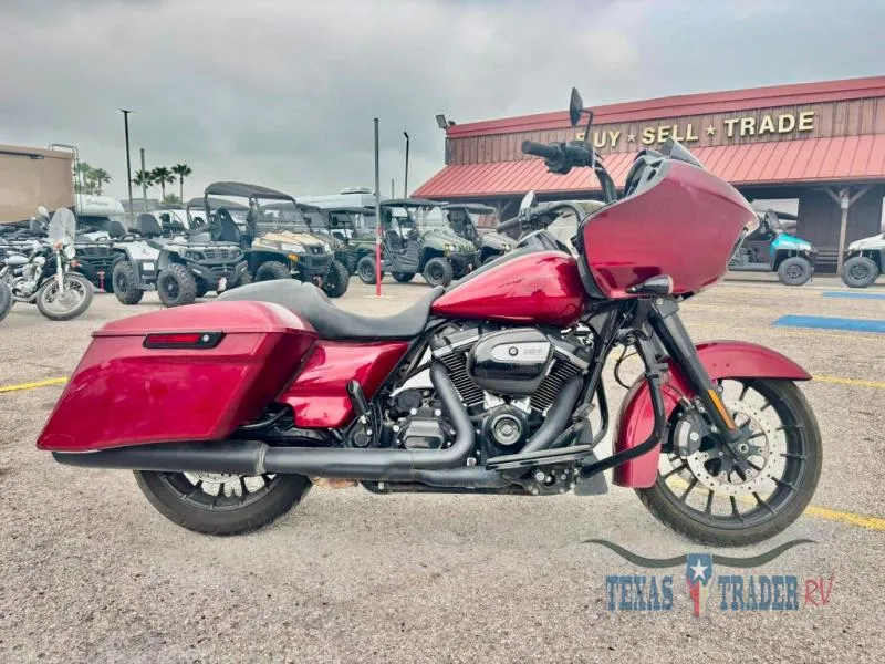 2018 Harley-Davidson Road Glide Used    FLTRX - Photo 2