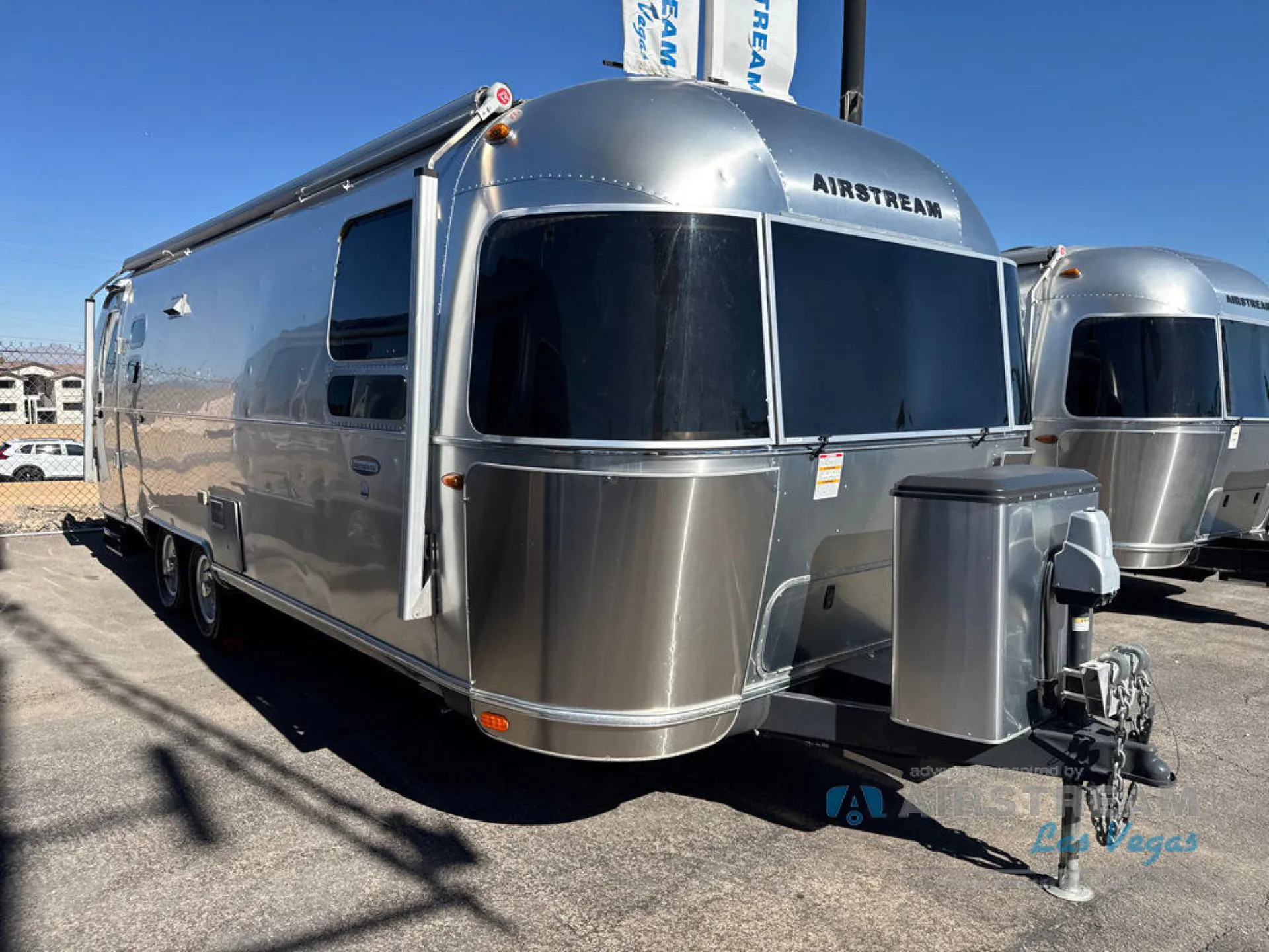 2016 Airstream International 27FB - Photo 4