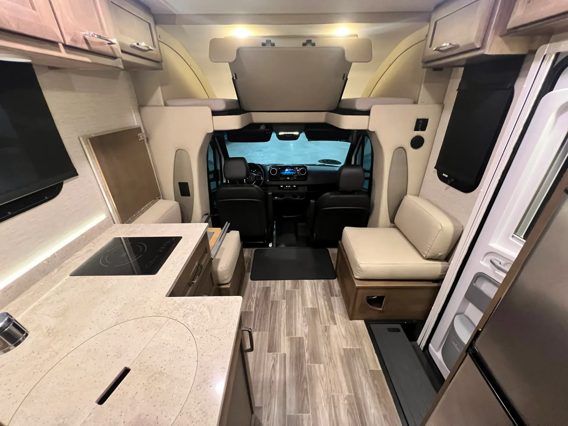 2024 Tiffin Wayfarer 25 RLW - Photo 4