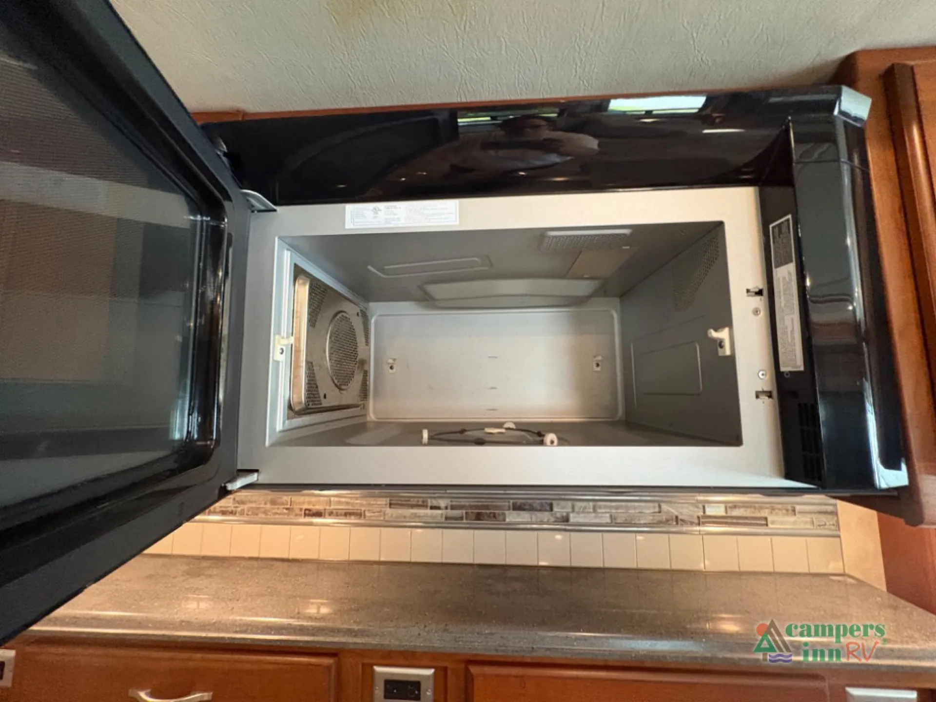2016 Winnebago Journey 42E - Photo 4