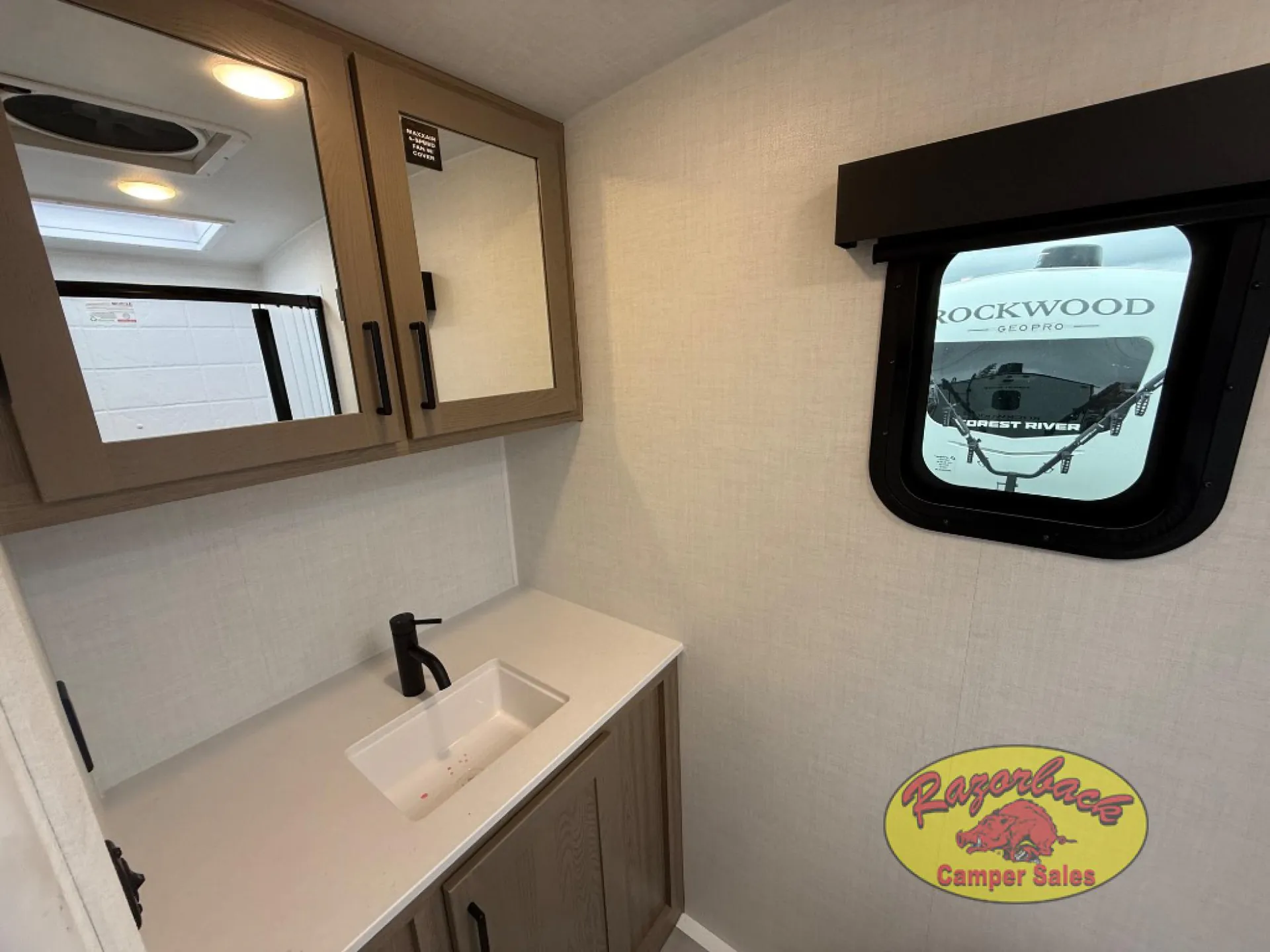 2027 Forest River Rockwood Geo Pro 19FD - Photo 4