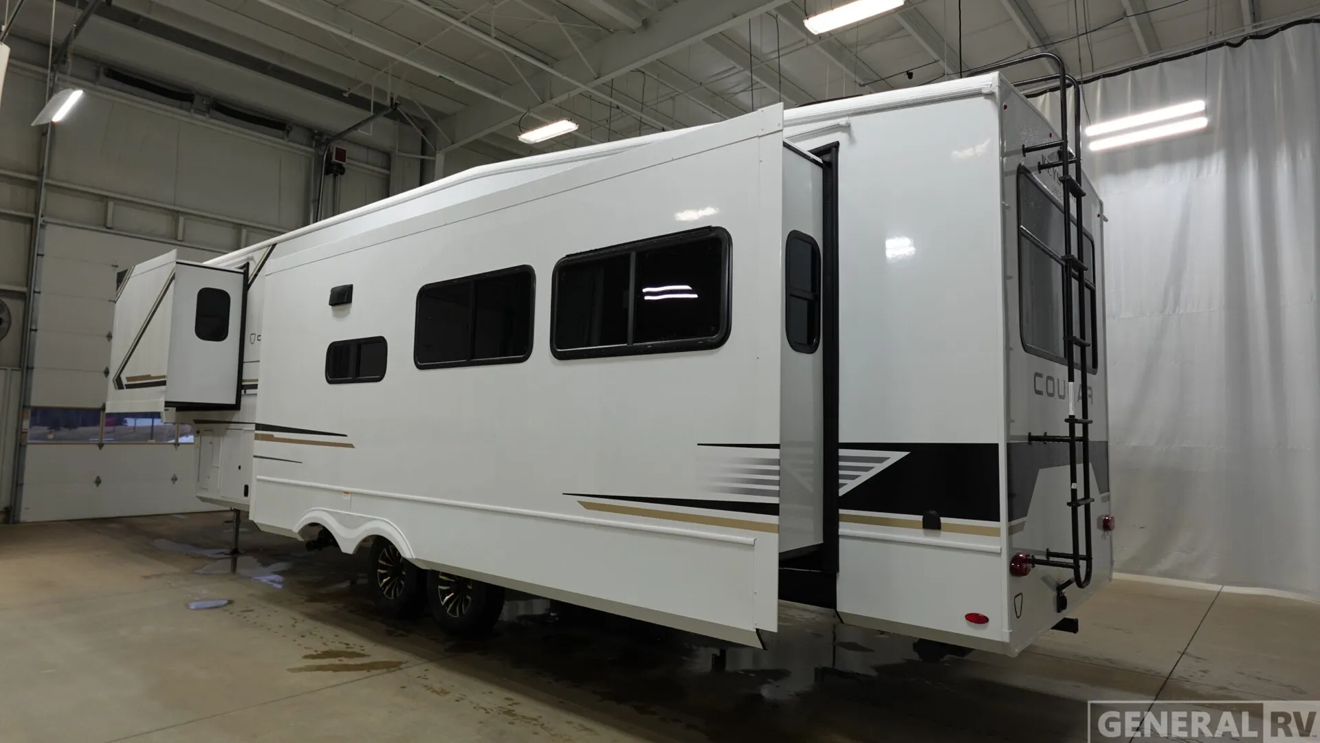2026 Keystone Cougar 320RDS - Photo 4