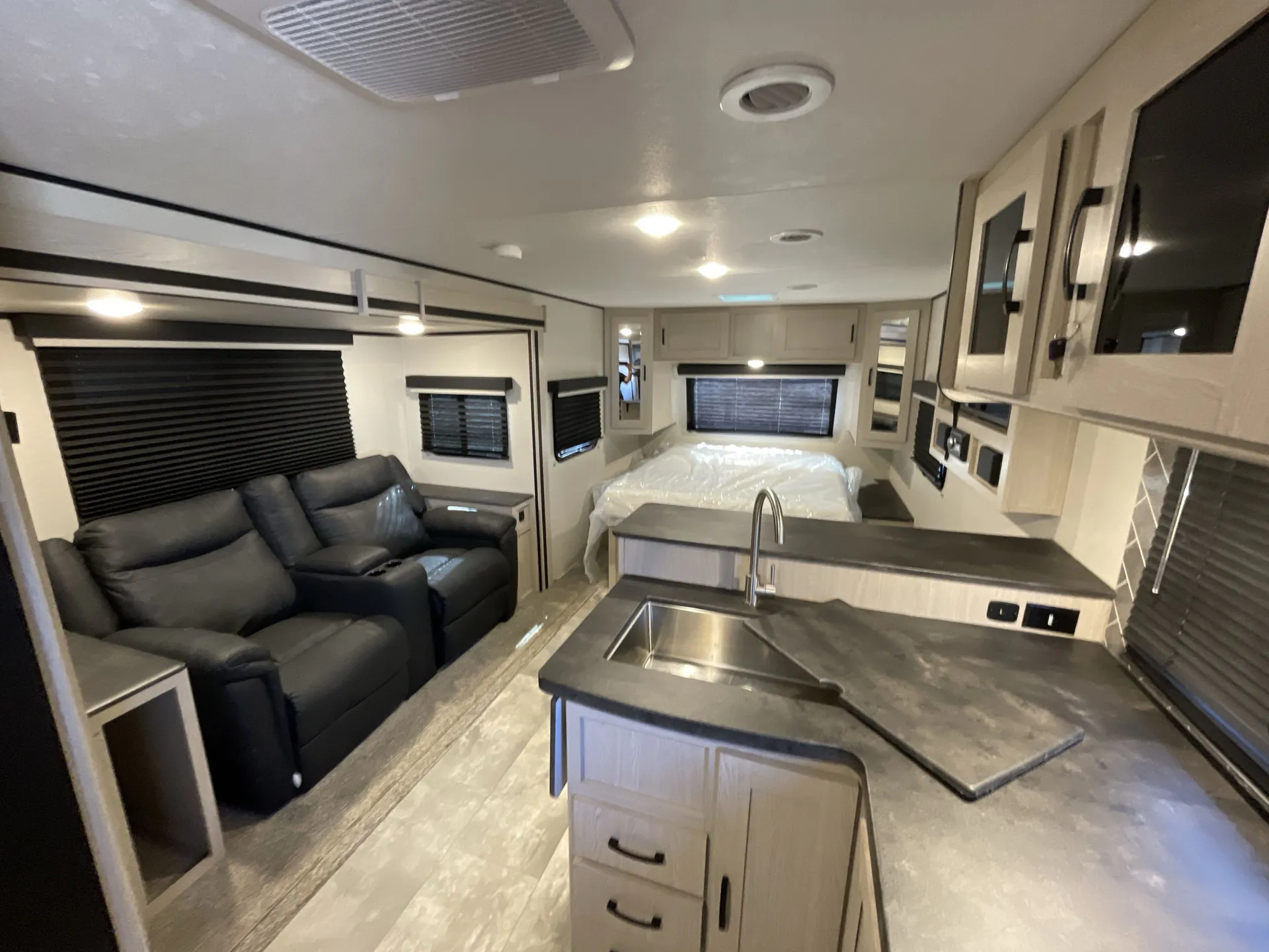 2023 Coachmen Apex Ultra-Lite 211RBS — living area main