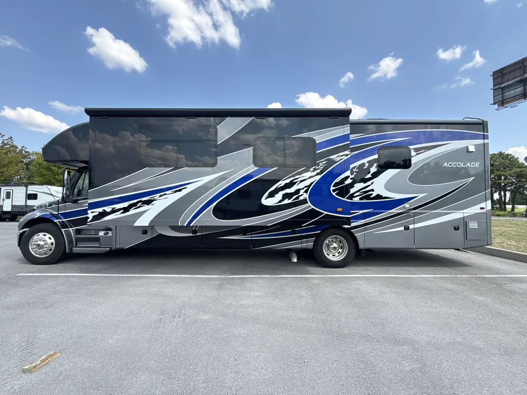 2021 Entegra Coach Accolade 37K, Photos photo 5