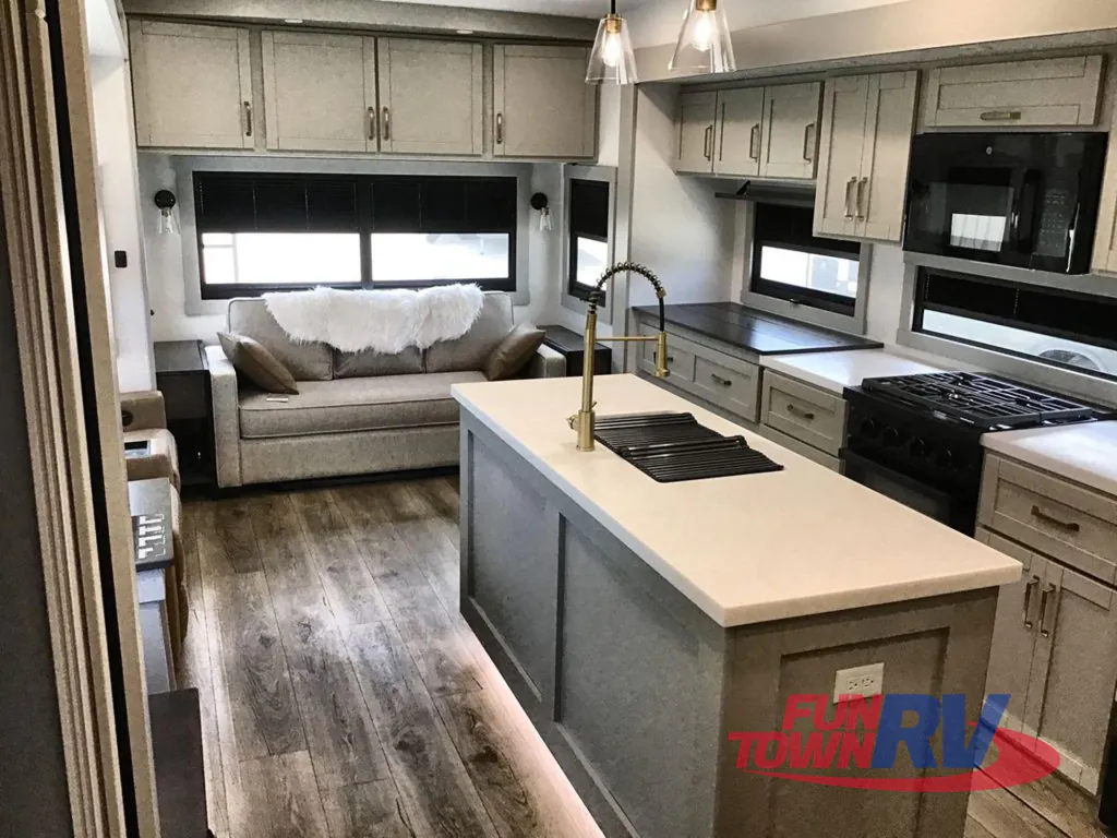 2026 Brinkley Model Z 3600, Photos photo 16
