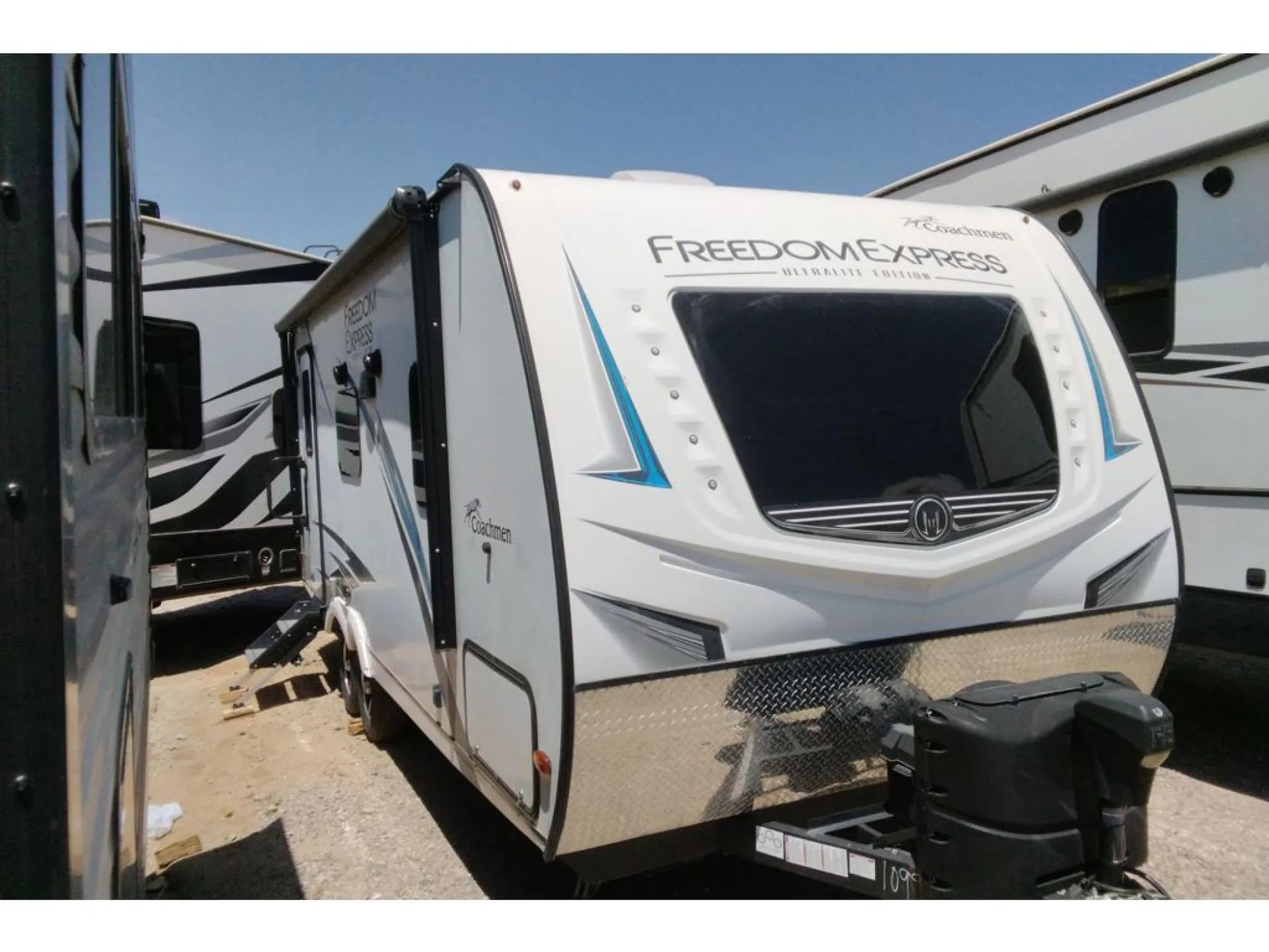 2020 Coachmen Freedom Express Ultra Lite 204 RD - Photo 3