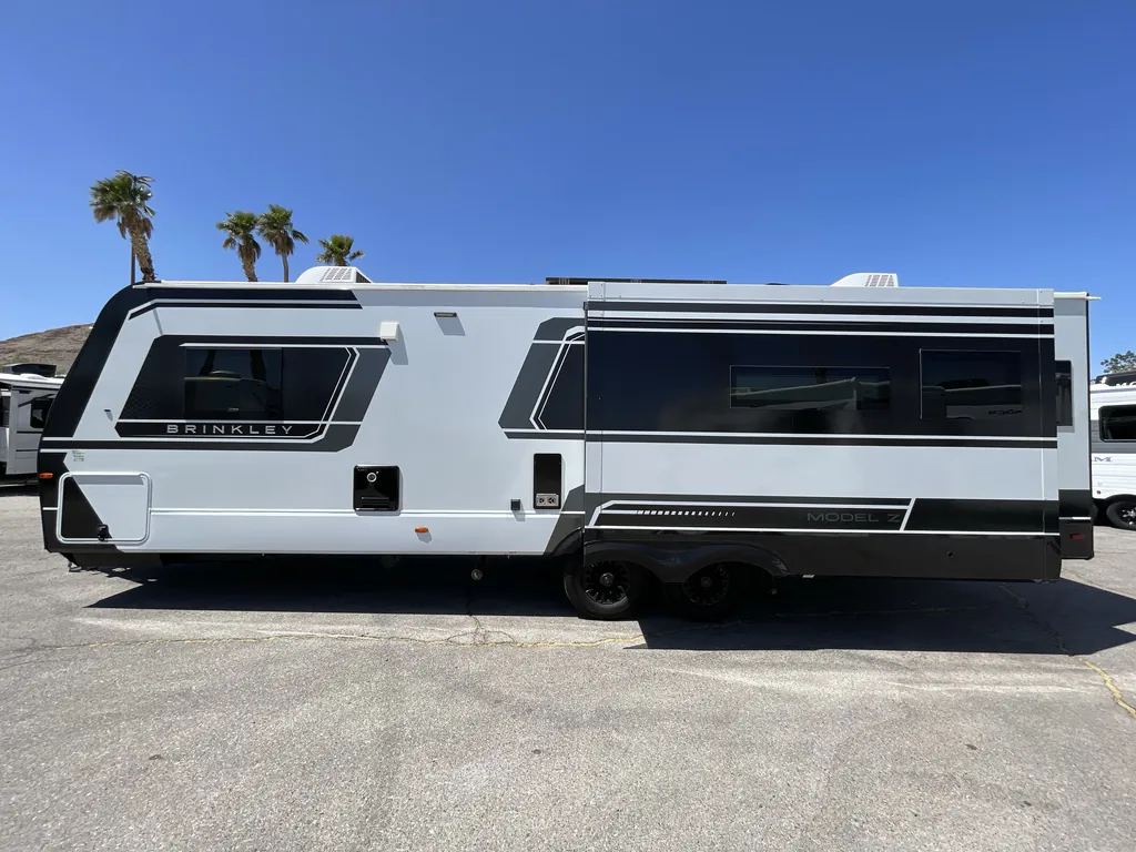 2025 Brinkley Model Z AIR 297, Photos photo 6