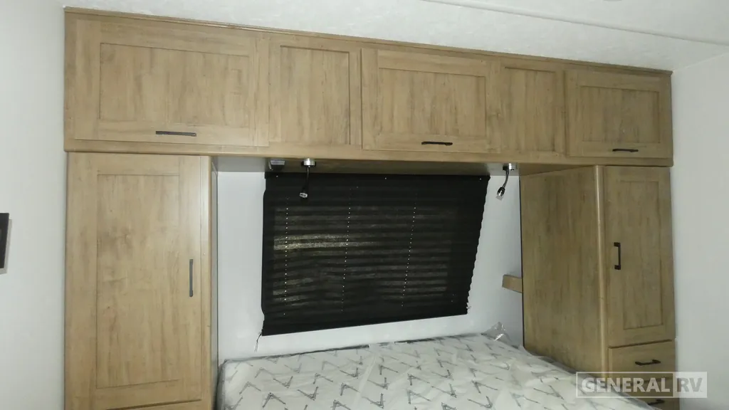 2024 Coachmen Freedom Express Ultra Lite 258BHS, Photos photo 8