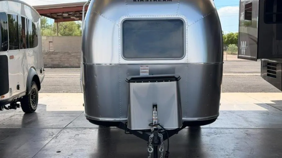 2027 Airstream World Traveler 17RB - Photo 3