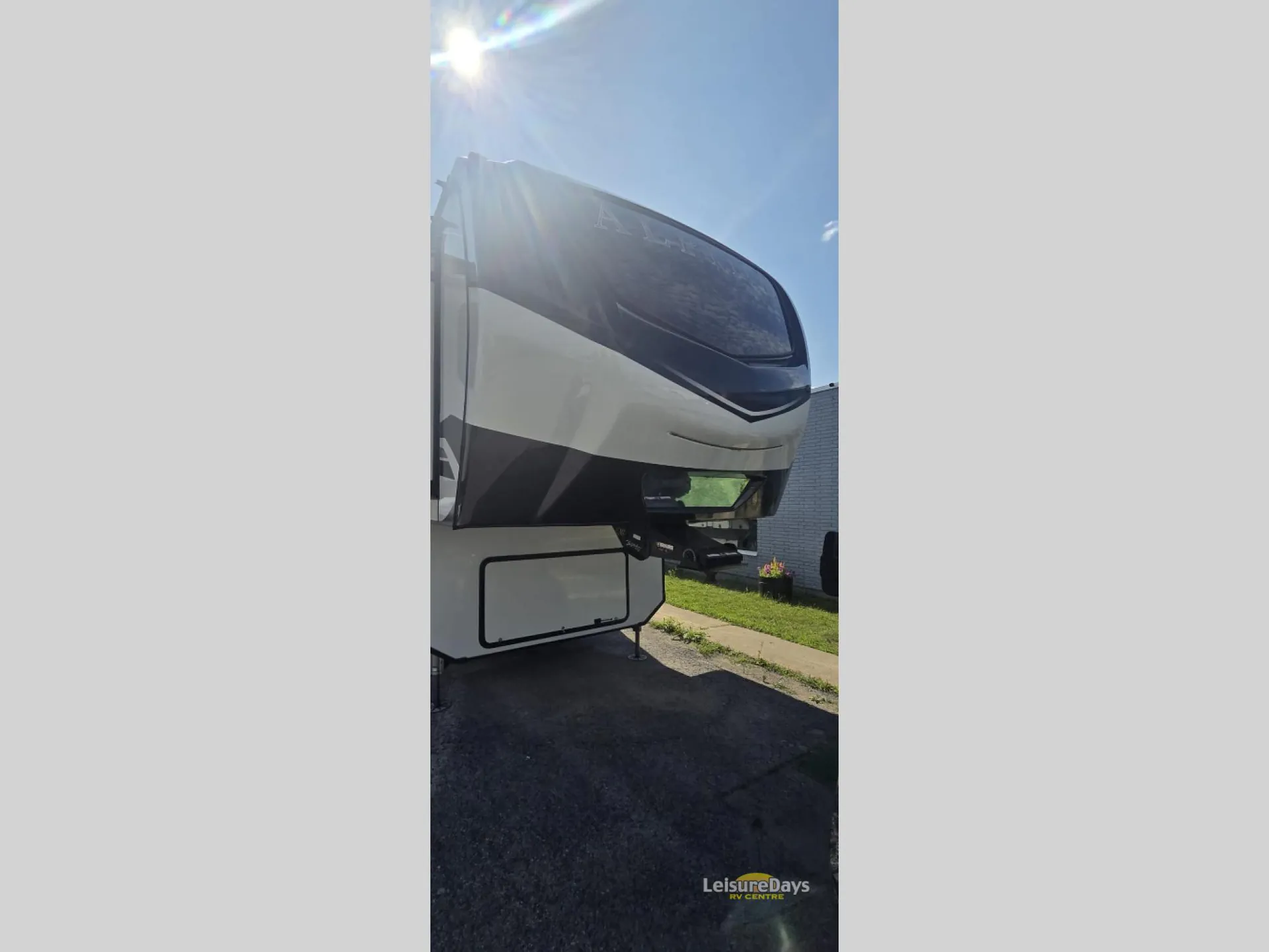 2021 Keystone Alpine 3700FL - Photo 4