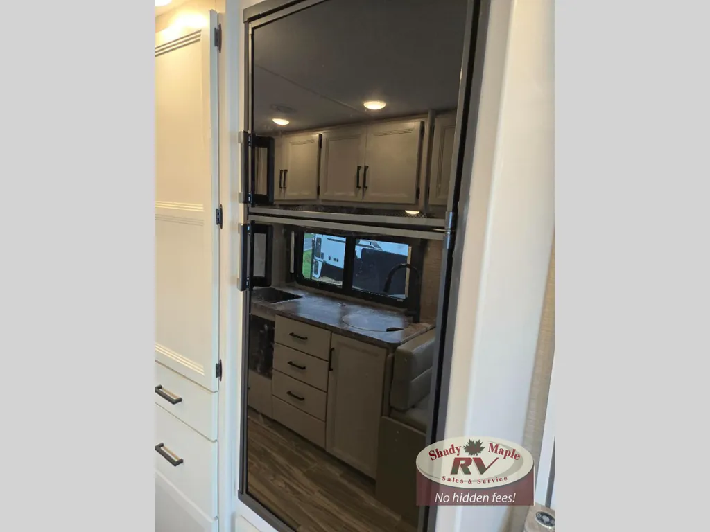 2023 Thor Motor Coach Axis 24.3, Photos photo 13