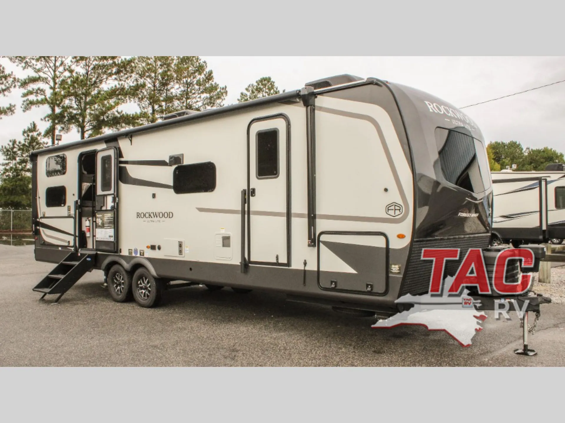 2027 Forest River Rockwood Ultra Lite 2706BH
