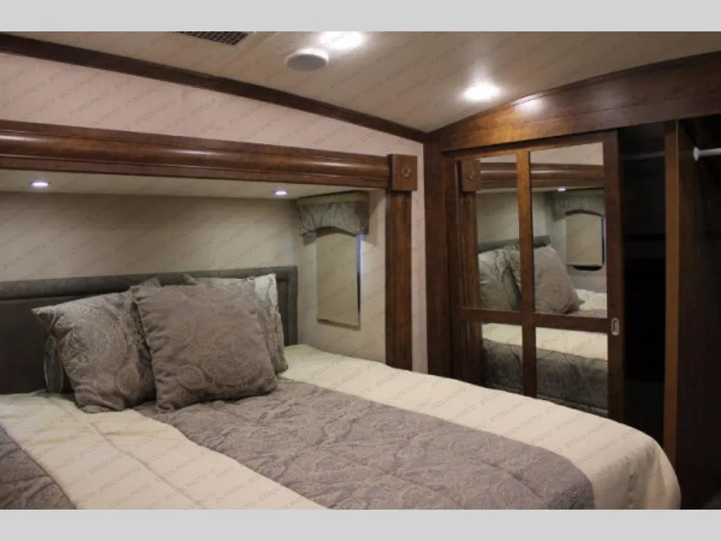 2017 Forest River Blue Ridge 3780LF, Photos photo 4