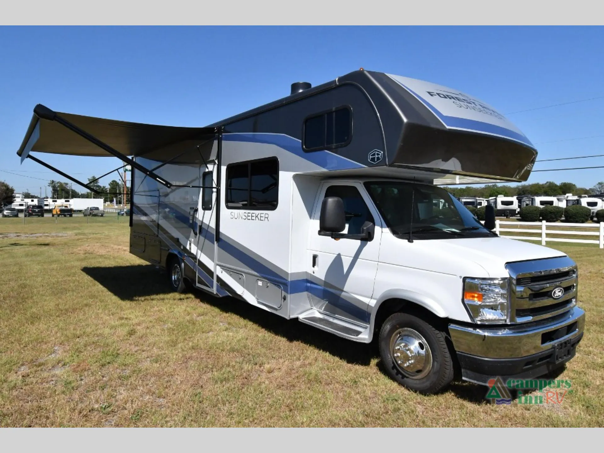 2027 Forest River Sunseeker 2860DS - Photo 4