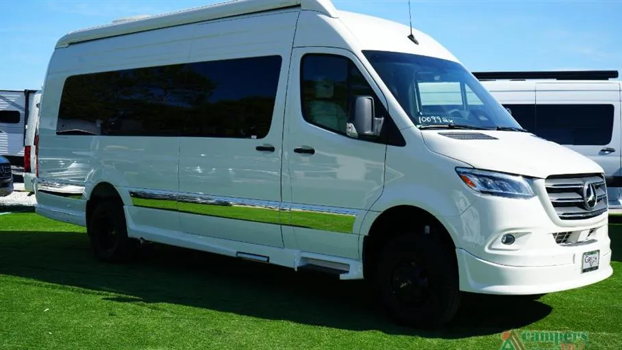 2026 Grech RV Strada-ion AWD TOUR - Photo 3