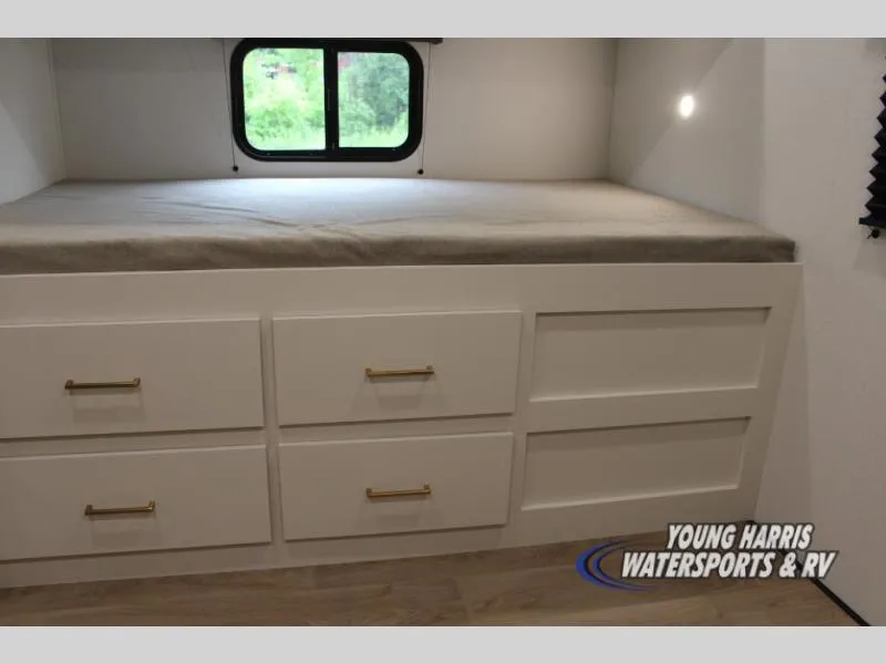 2027 Grand Design Transcend 335BHT - Photo 3