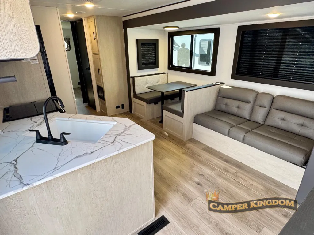 2026 Shasta RVs i-5 Edition 532BEDS, Photos photo 5