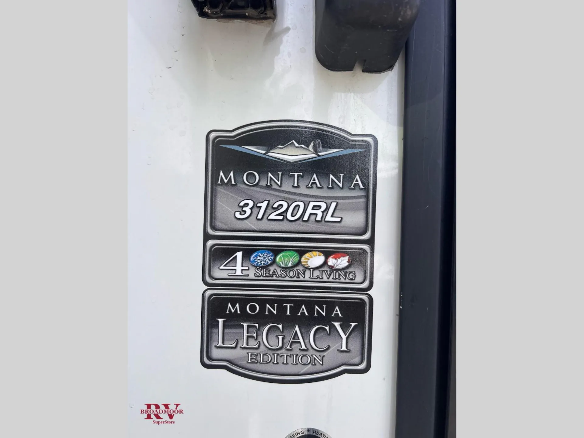 2021 Keystone Montana 3120RL - Photo 4