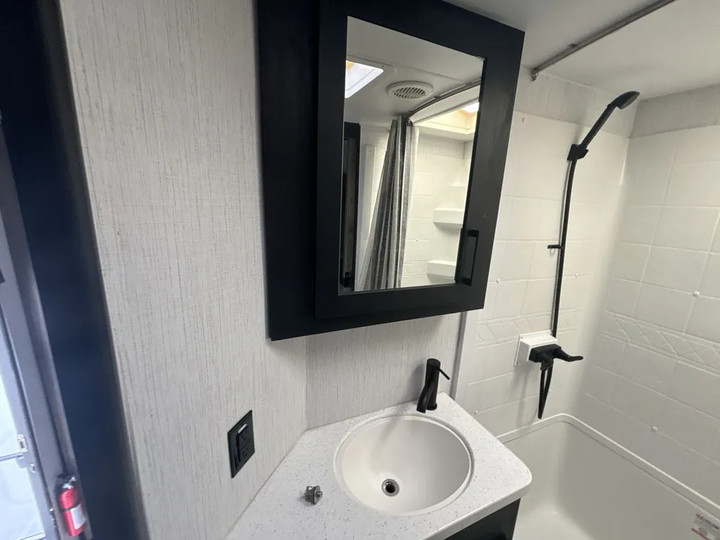2022 Heartland Gravity 3550, Photos photo 19