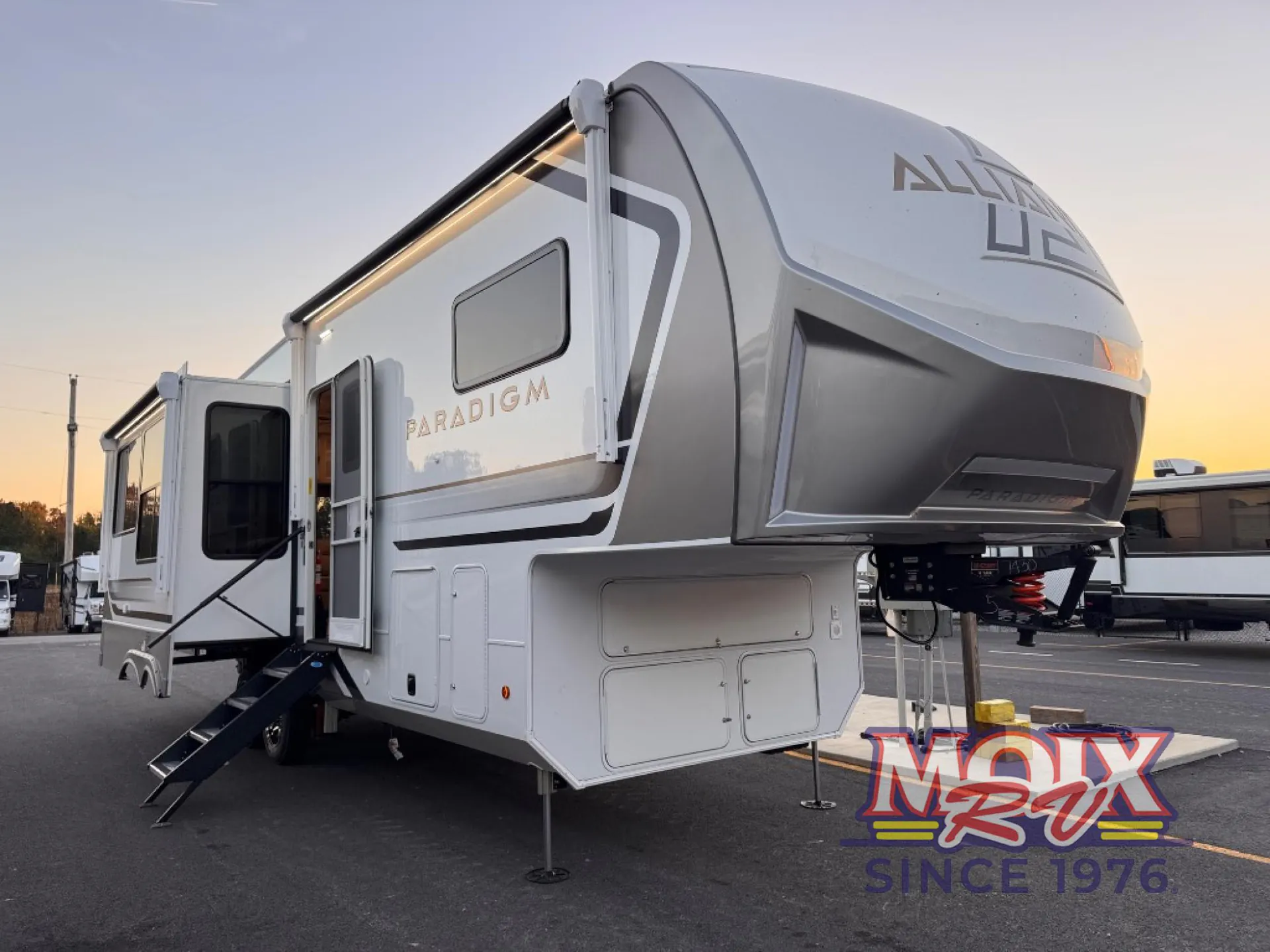 2026 Alliance RV Paradigm 295MK dealer photo 1 from Moix RV