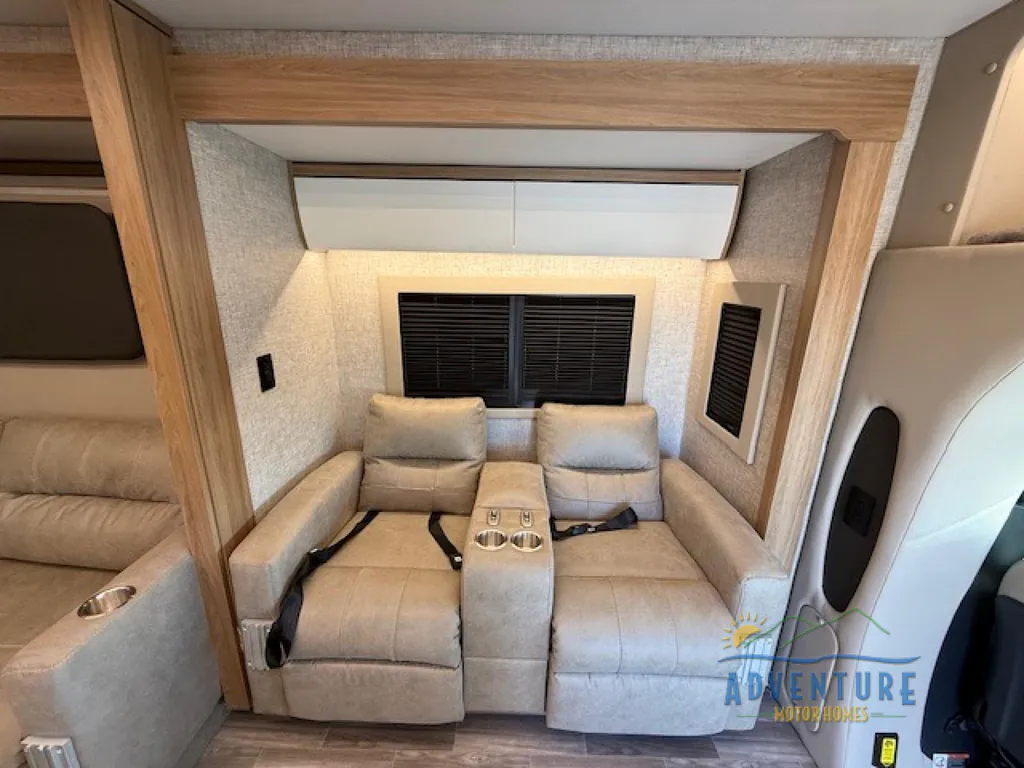 2025 Tiffin Wayfarer 25 XRW, Photos photo 9