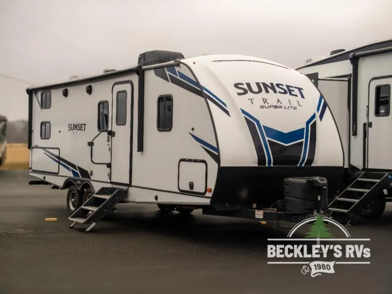 2022 CrossRoads Sunset Trail Super Lite 242BH - Photo 2