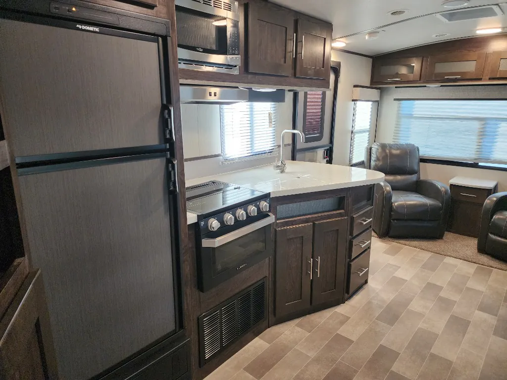 2019 Cruiser RV Radiance 25RL, Photos photo 14