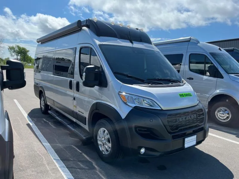 2024 Airstream Rangeline Used    Std. Model - Main photo