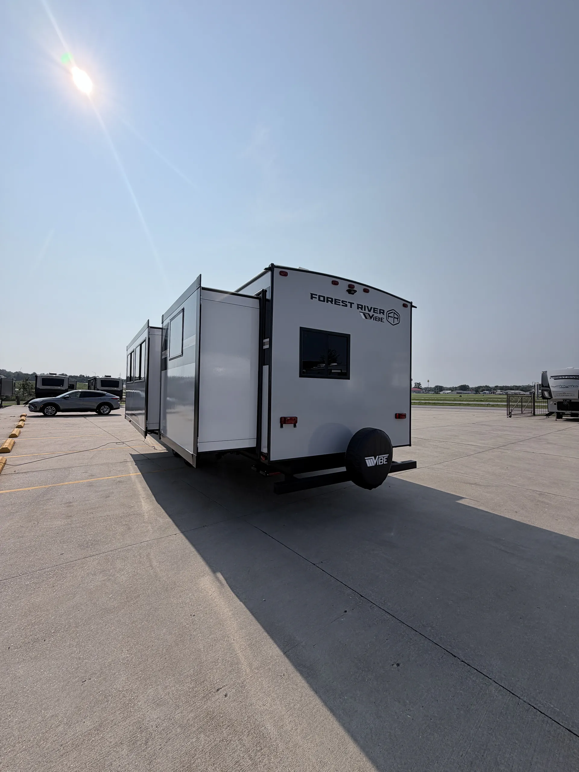 2027 Forest River Vibe 3400BH - Photo 4