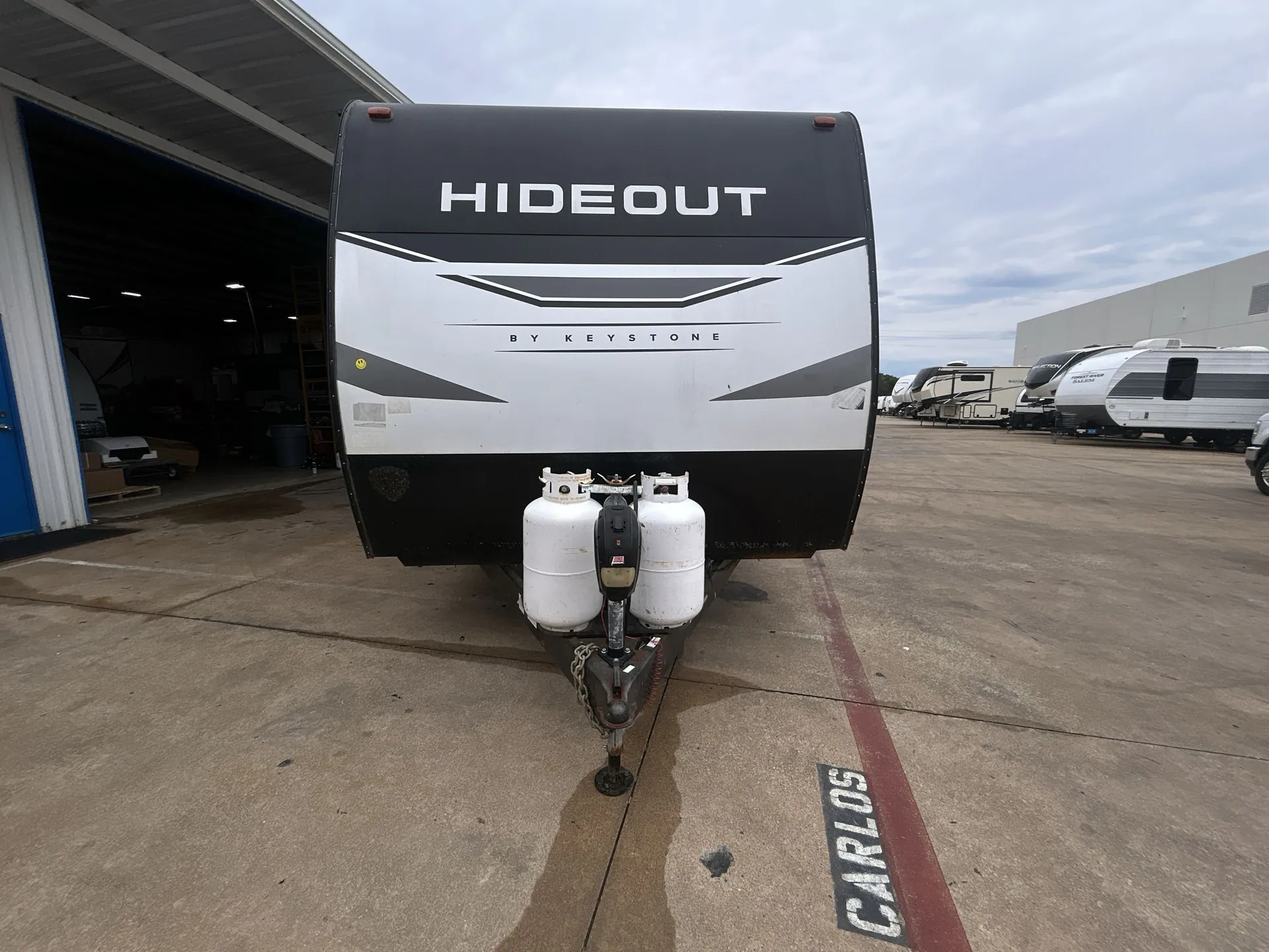 2022 Keystone Hideout 28BHSWE — front