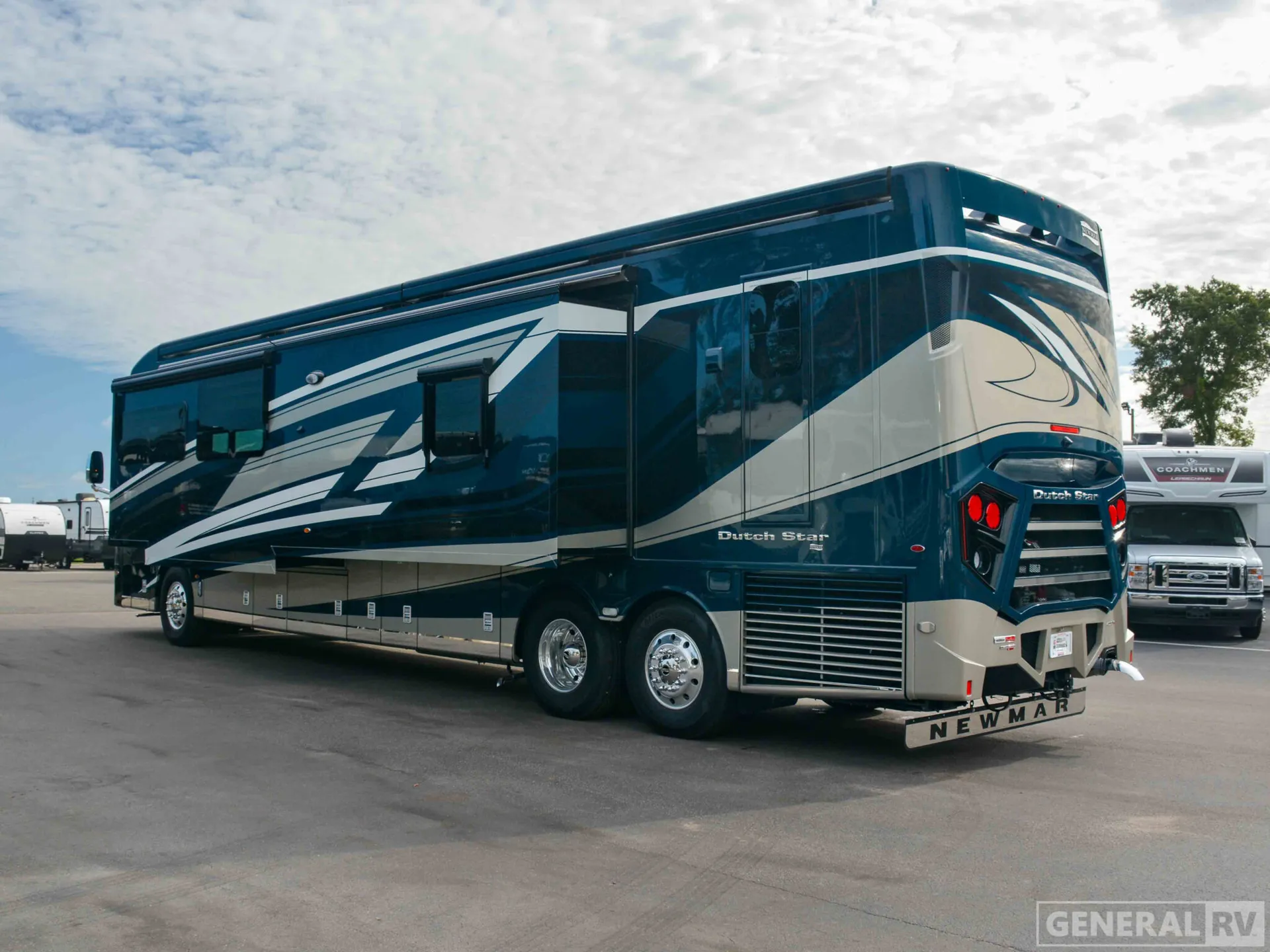2026 Newmar Dutch Star 4325 - Photo 4